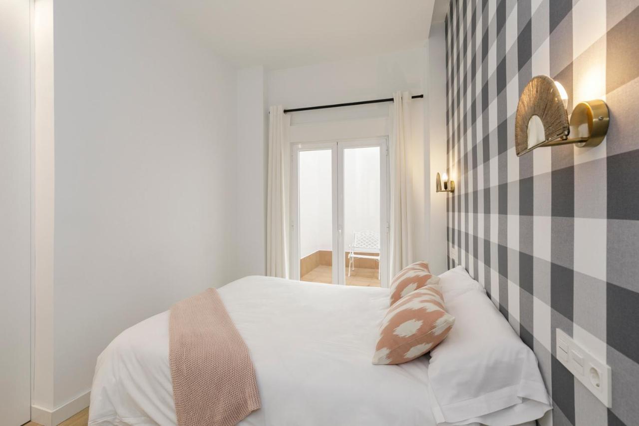 Hi Room - Smart Apartments - He 0 Granada Esterno foto